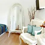Villa The Editor's - Member Of Spiritual Living Corfu *