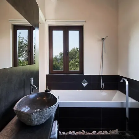 Villa The Editor's - Member Of Spiritual Living Corfu *