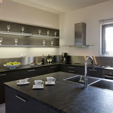 The Editor's - Member Of Spiritual Living Corfu * Viros